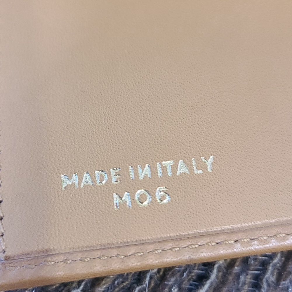 *SOLD* Celine Macadam Kisslock Snap Wallet EUC - Picture 9 of 15